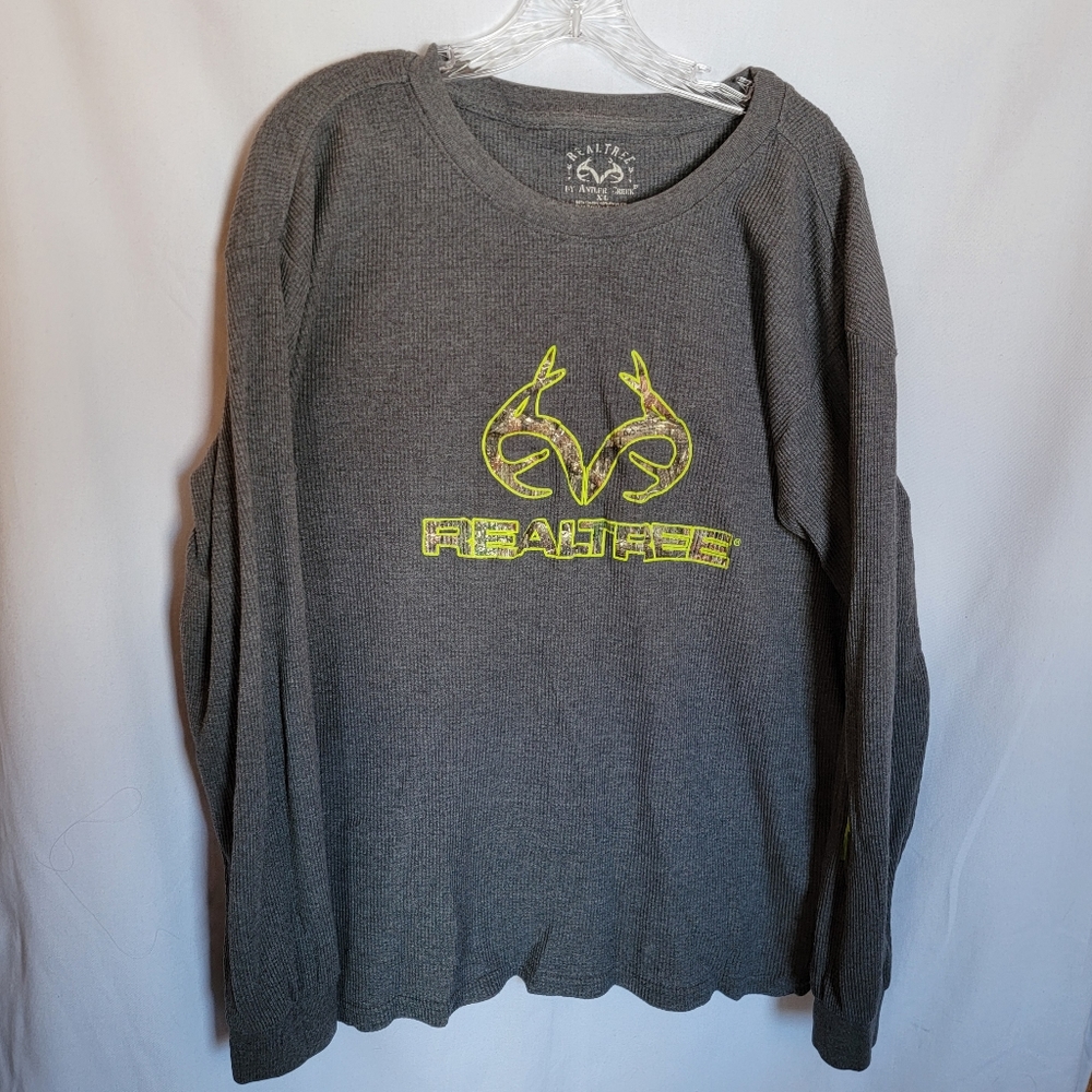 Reeltree Mens XL Long Sleeve Ribbed Tshirt Gray Camo Logo On Chest Sleeve Logo